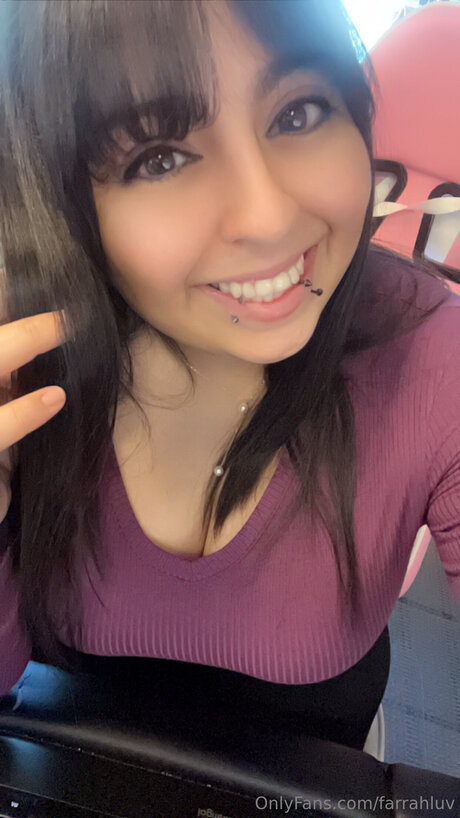 Farrahluv model porn galleries