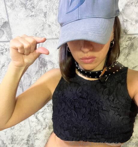 Queen Antoo best model gallery