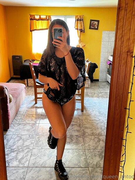 Queen Antoo pornstar sex images