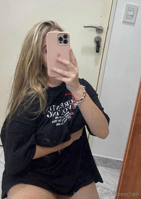 Jadeeechan pornstar nude archive
