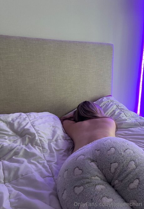 Jadeeechan pornstar beautiful photo