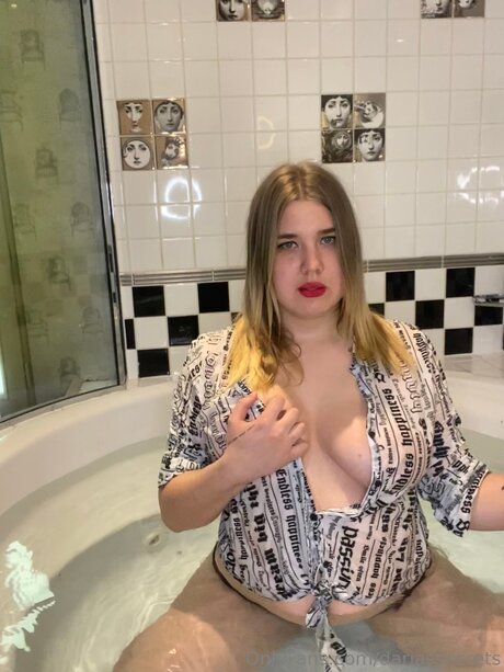 Dariassecrets best model img