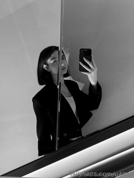 Pieni Minna sexy model gallery