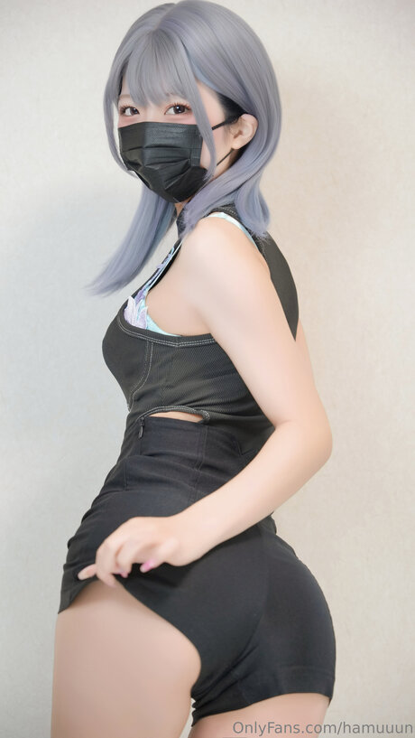 Hamuuun model adult pictures
