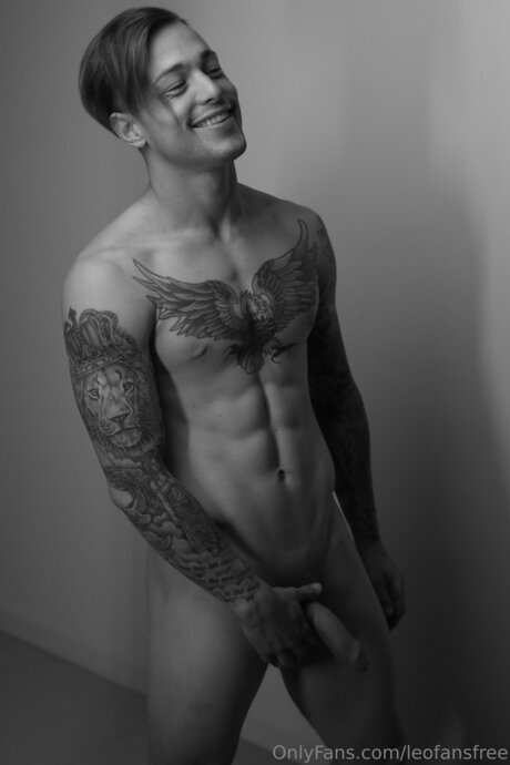 Leofansfree pornstar erotic photos