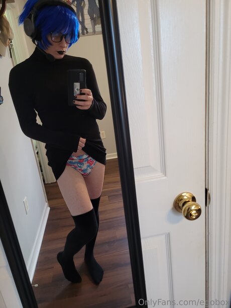 Egobox sexy actress gallery