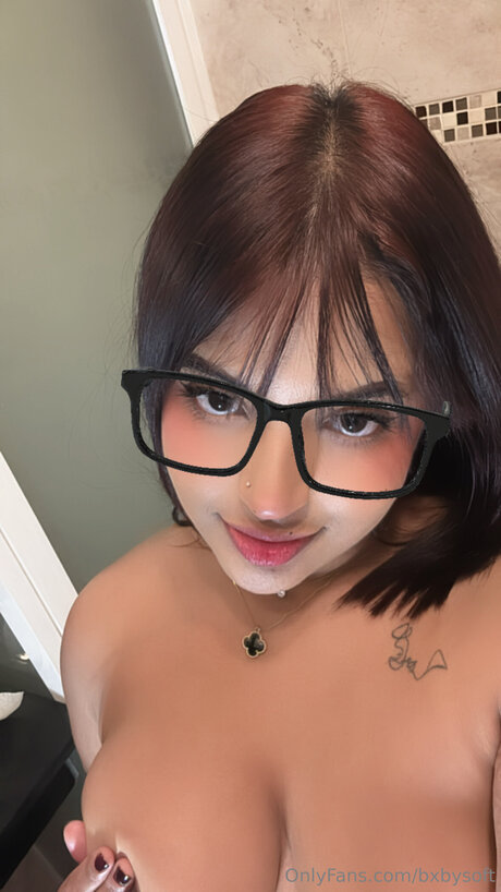 Sophiapotter model perfect images