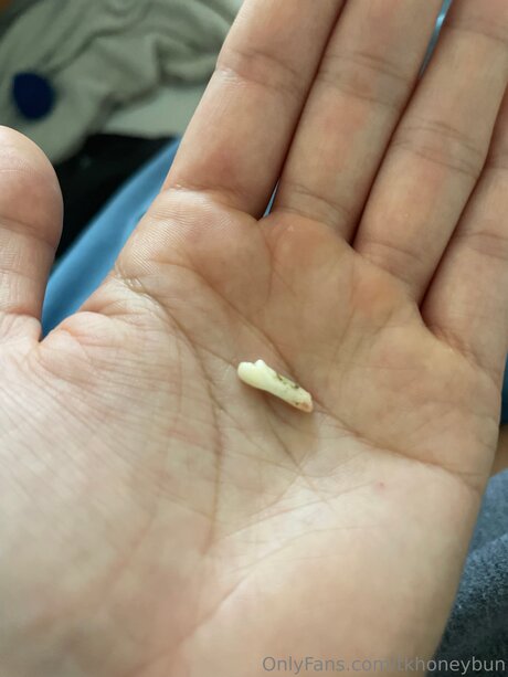 mouth onlyfans nude image