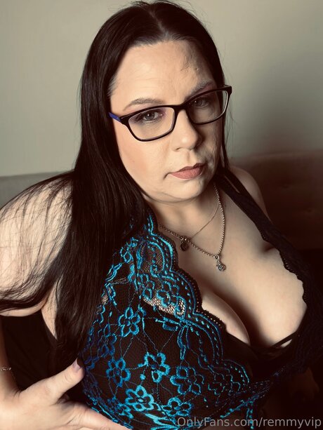 light onlyfans porno image