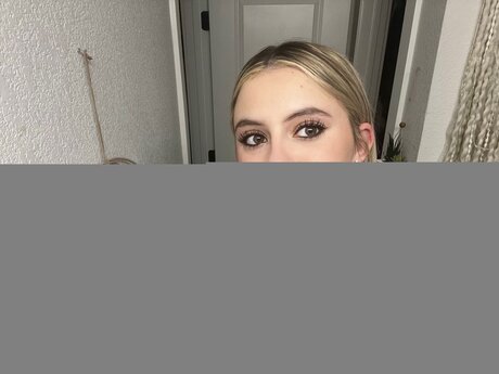 Alexiismoore hd actress gallery