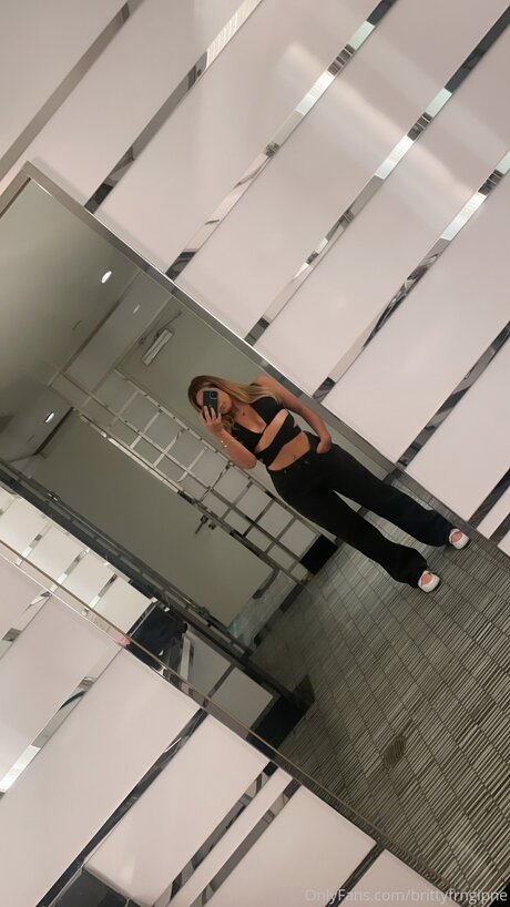 Brittyfrngipne pornstar sexy img