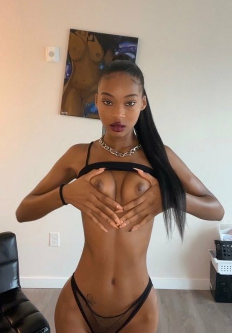 islabizaxxx erotic pornstar picture