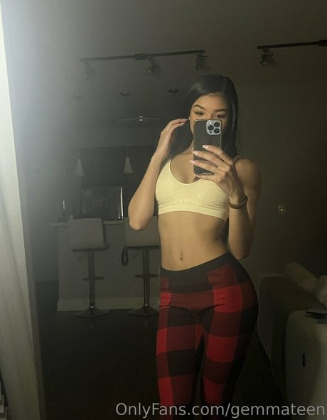 topless beach onlyfans erotic gallery