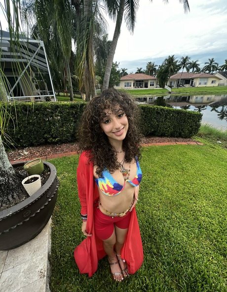 GroovyMya nudes model pics