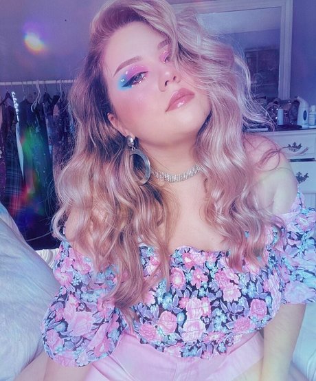 young asian onlyfans beautiful gallery