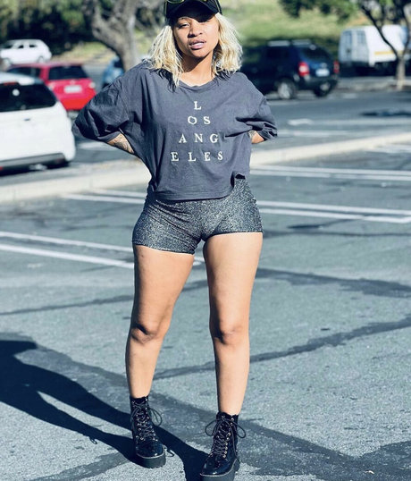 Arrie Cakes naked actress gallery