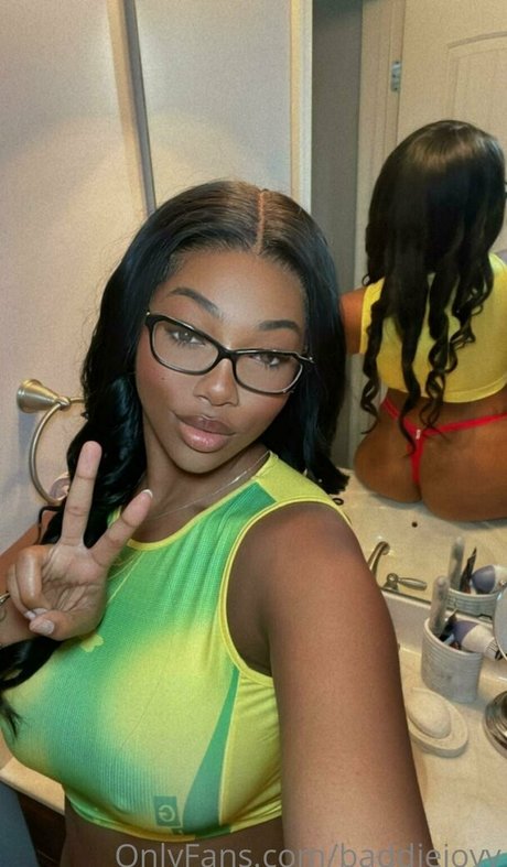 baddiejoyy model pretty pic