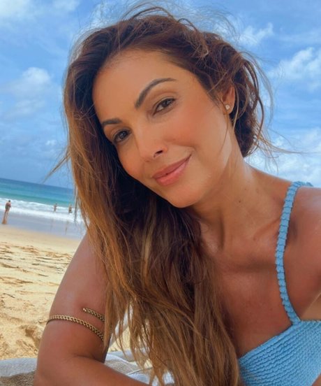 Patricia Poeta naked star pictures