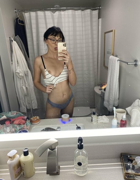 GoddessClaire111 sexy actress archive