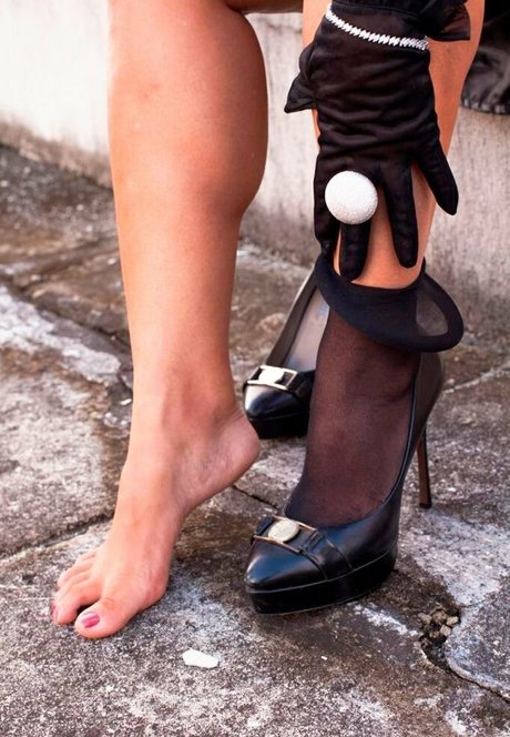 melaooficial hot actress photos