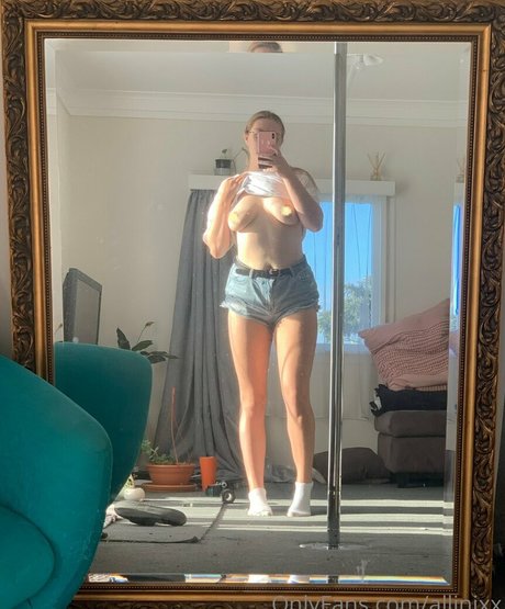 allinixx free model image