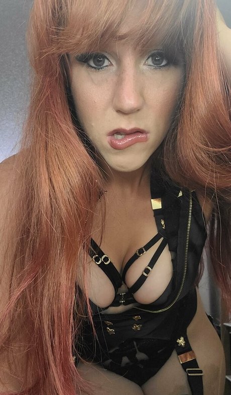 squishergirl model pretty pic