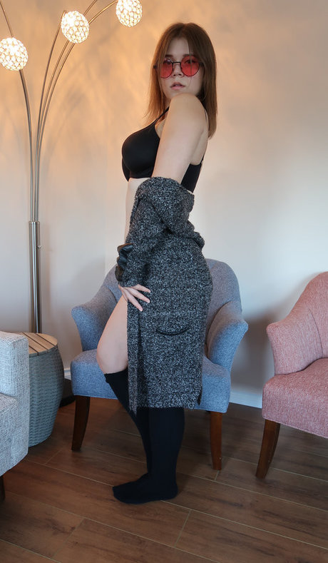 blonde cumshot onlyfans erotic image