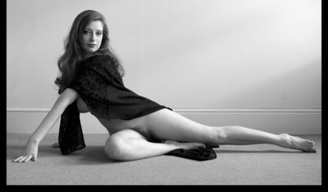 Misha Lowe model nude picture