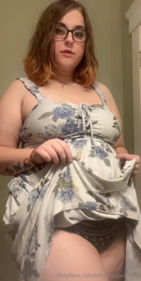 Lemonsugar6free exclusive model pic