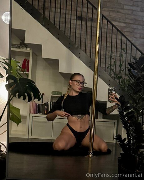 white shemale onlyfans nude images