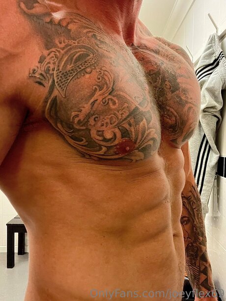 Joeyflex69 erotic star pic