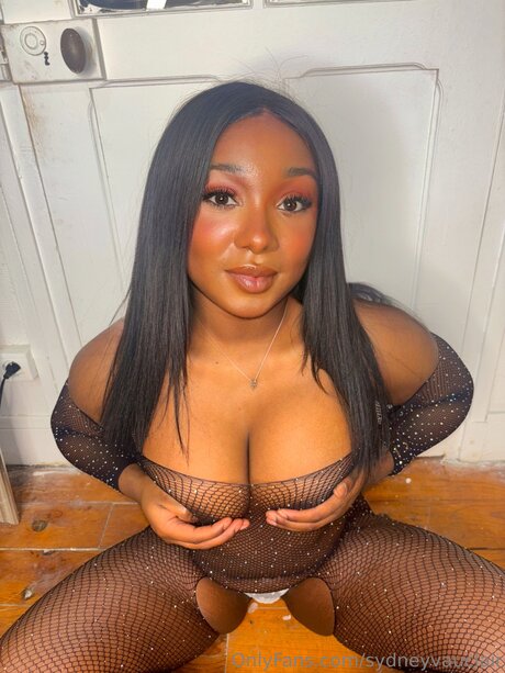 hottest onlyfans exclusive photo
