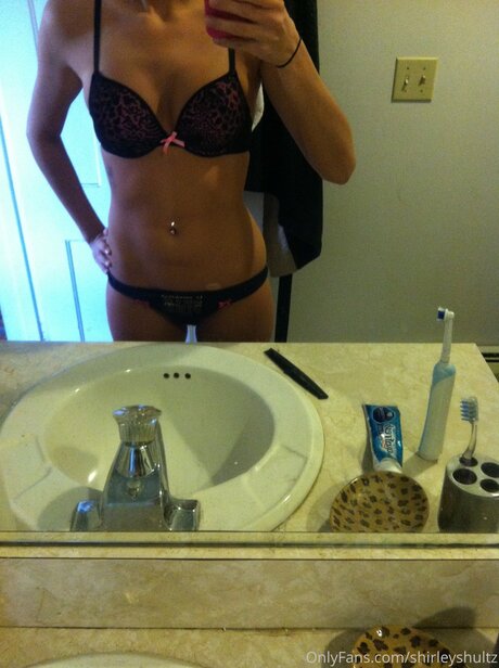 Shirleyshultz model pretty galleries