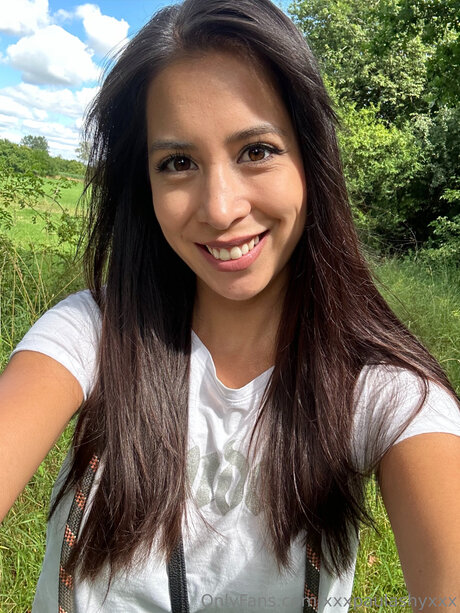 Xxxpaulashyxxx model sex pics