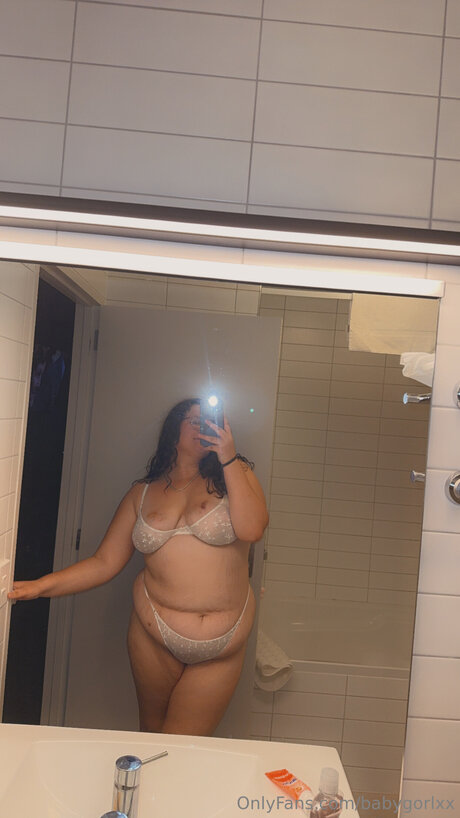 Babygorlxx sexy actress pics