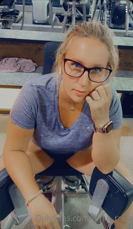 Emie Roux xxx pornstar gallery