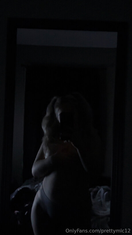 Prettymlc12 adult model img