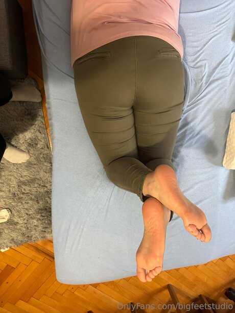 Bigfeetstudio pornographic actress img