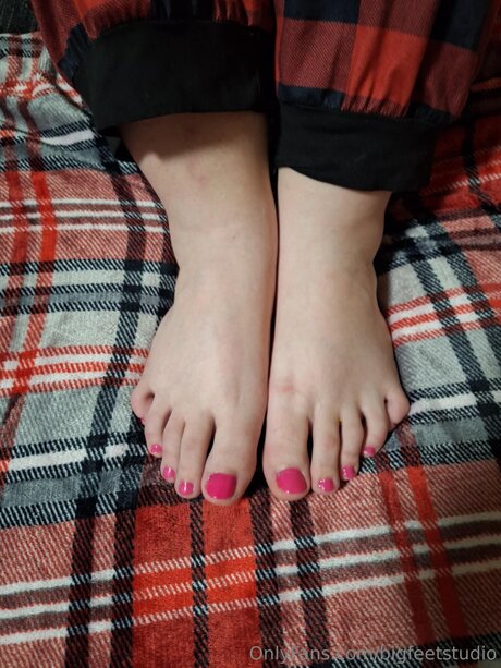 Bigfeetstudio pornstar sexy photos