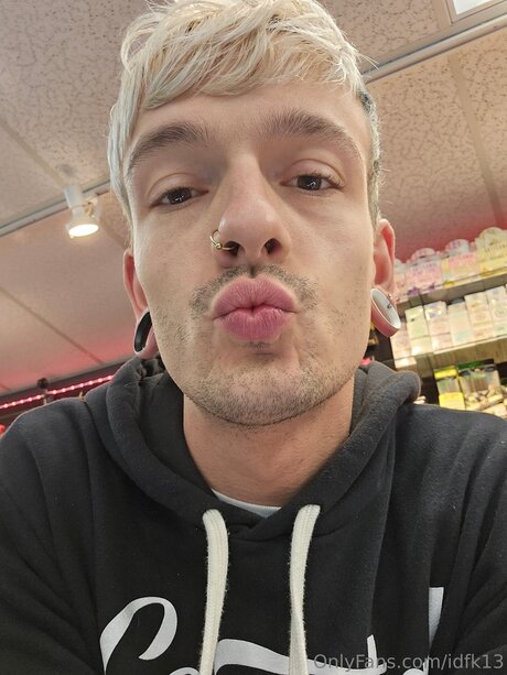 Idfk13 nice star pic