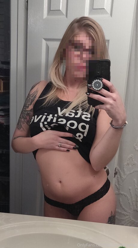 Perfectlypointed model top pics