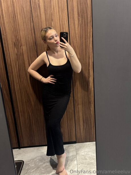 girl on girl onlyfans hot porn gallery