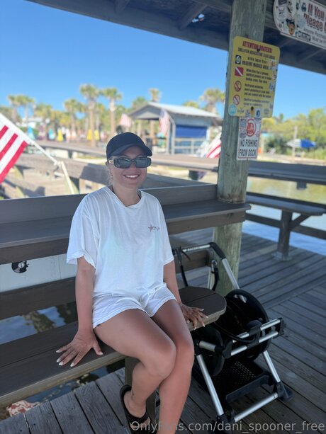 Dani Spooner Free nudes actress pics