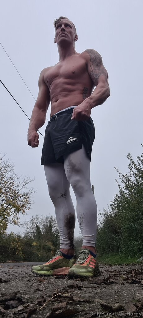 Lukehardy pornstar nudes picture