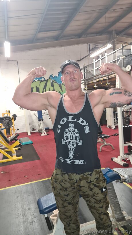 Lukehardy nudes actress photos