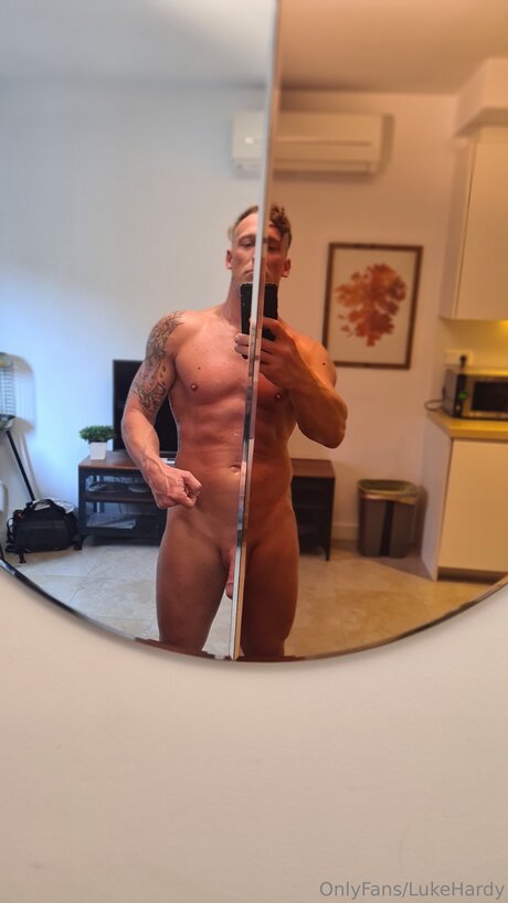 Lukehardy nice pornstar photo