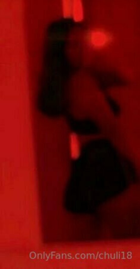 Chuli18 erotic actress pic