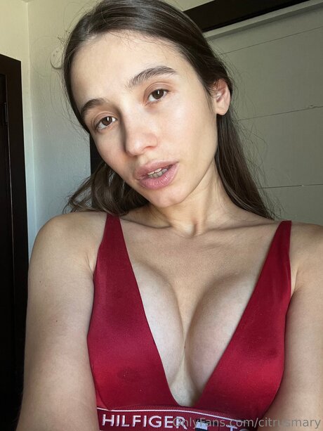 Citrusmary nude actress photo