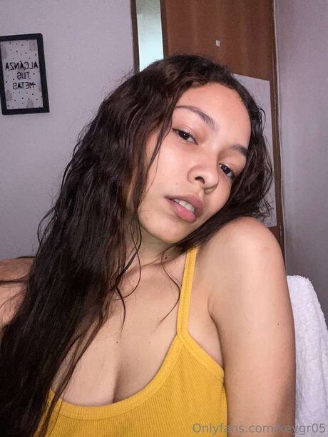 Keygr05 perfect model picture