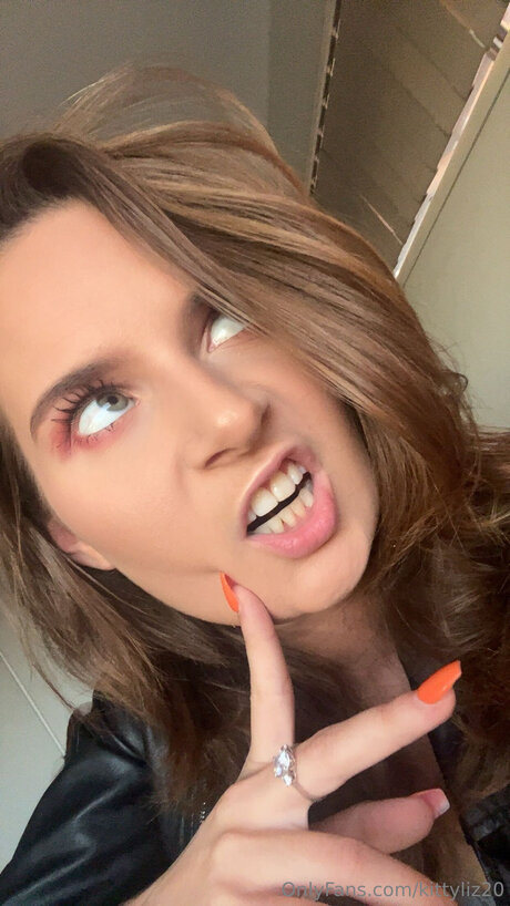 Kittyliz20 top star photos